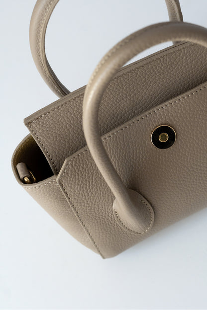 MODENA Essenza di Charme