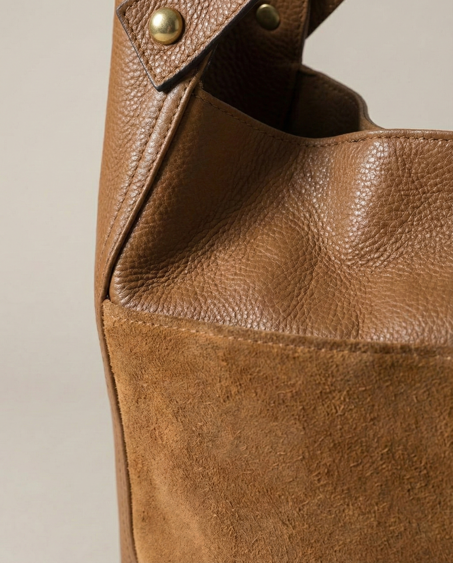 LIVIA Essenza di Equilibrio